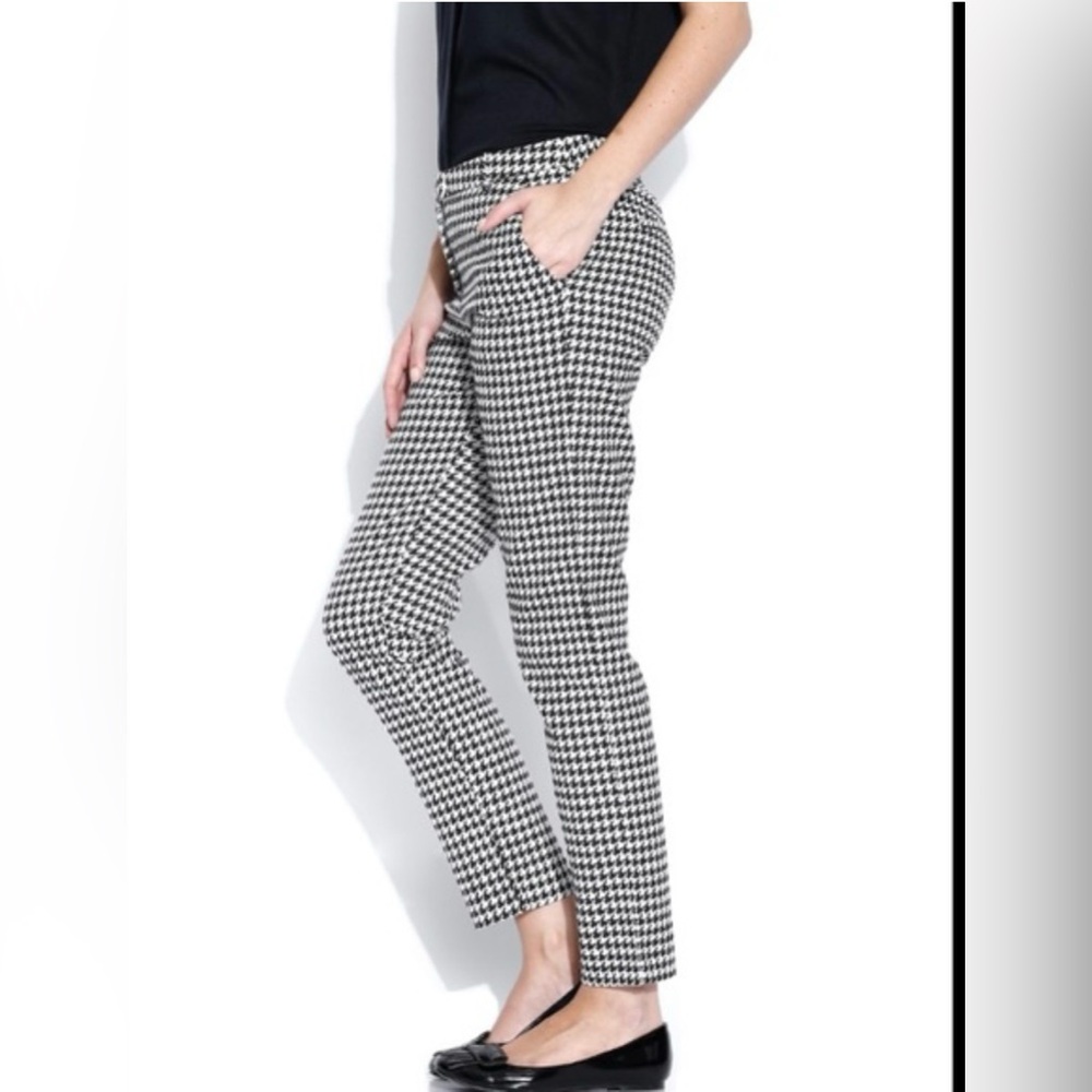 Cynthia Rpwley women’s size 8 twill hounds tooth print ankle pants